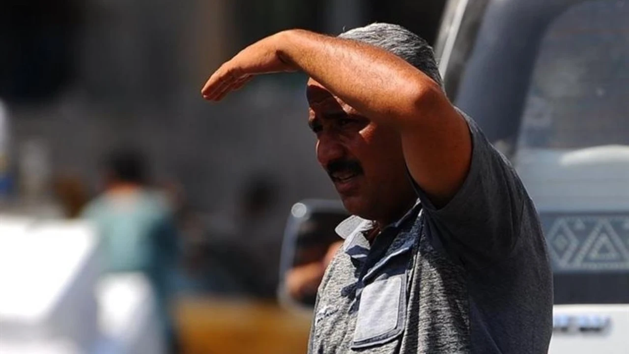 ذروة الموجة الحارة تصل 43 درجة غدًا وفقًا لتوقعات الأرصاد